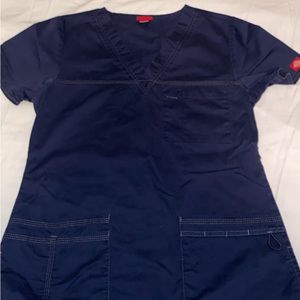 Dickie’s navy scrub set with multiple pockets and drawstring pants